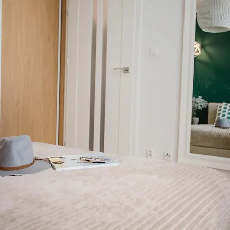 Appartement W&k - - Faktura Vat, Parking W Garazu, Blisko Dworca I Centrum, Netflix