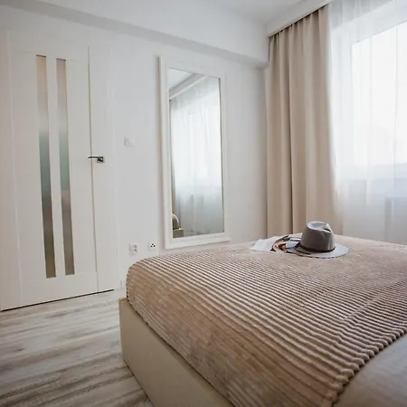 W&k - - Faktura Vat, Parking W Garazu, Blisko Dworca I Centrum, Netflix