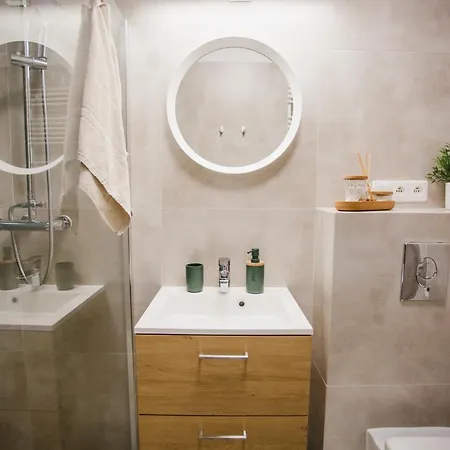 W&k - - Faktura Vat, Parking W Garazu, Blisko Dworca I Centrum, Netflix Apartment Koszalin