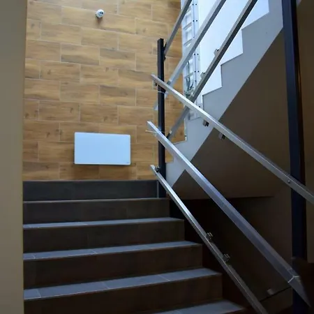 W&k - - Faktura Vat, Parking W Garazu, Blisko Dworca I Centrum, Netflix