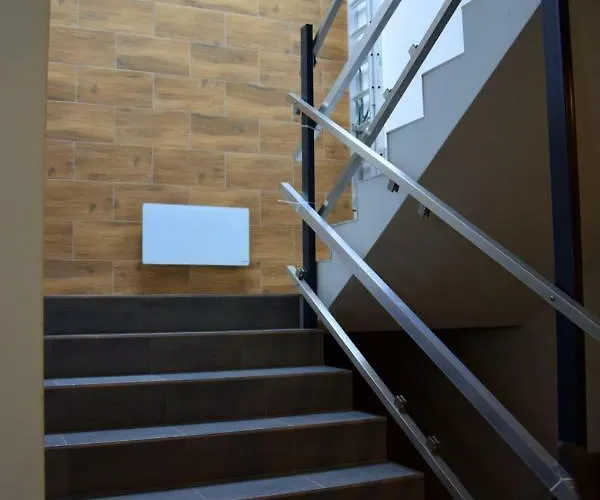 W&k - - Faktura Vat, Parking W Garazu, Blisko Dworca I Centrum, Netflix